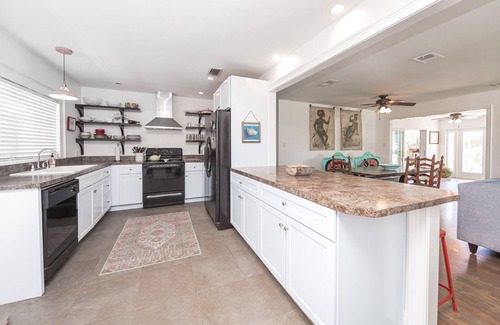 Apalachicola House | Blue Crab Cottage- Bay Front with Dock