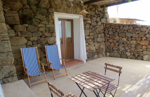 Pantelleria Villa | Blue Dammuso