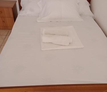 Delvine Hotel | Blue Eye Inn