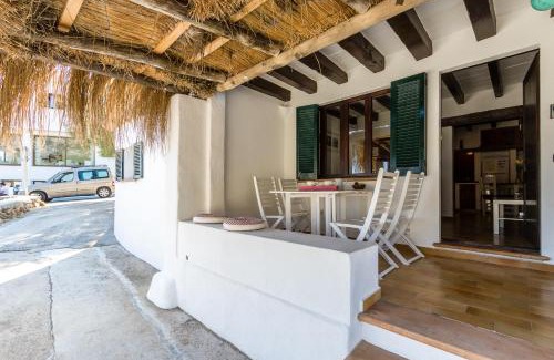 Cala San Vicente House | Blue fisherman house 2 By homevillas360