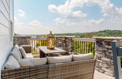 Sevierville House | Blue Herring Lake Lodge