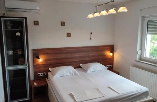 Grabovica Apartment | Blue Lake Luxury Rooms