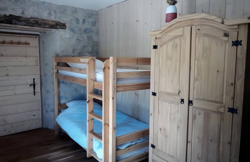 Bellegarde-en-Diois Bed & Breakfast | Blue Mountains Farm - Room