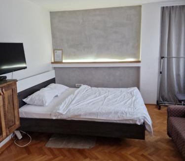 Medijana Apartment | Blue New Yorker