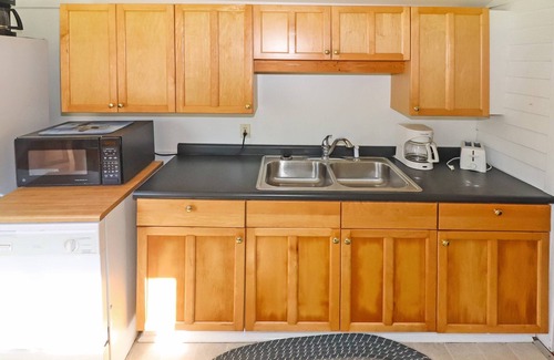 Chincoteague House | Blue Point - Pet friendly w/Outdoor shower!