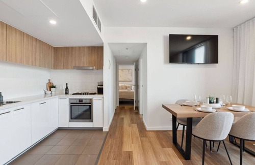 Adelaide Central Business District Apartment | Blue Pool Escape Stunning Views