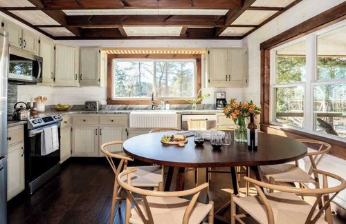 Blue Ridge Cottage | Blue Ridge Cottage & Guest House, Hot Tub, Fireplace, Game Room 10 Guests