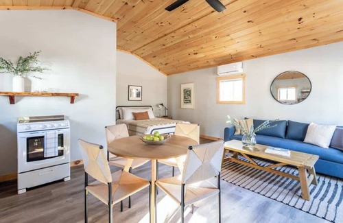 Blue Ridge Cottage | Blue Ridge Cottage & Guest House, Hot Tub, Fireplace, Game Room 10 Guests