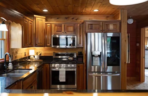 Epworth Cabin | Blue Ridge, GA Cabin with Summer Camp Vibes!