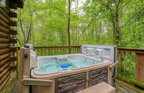 Logan House | Blue Rose Cabins - Lovebirds Cabin