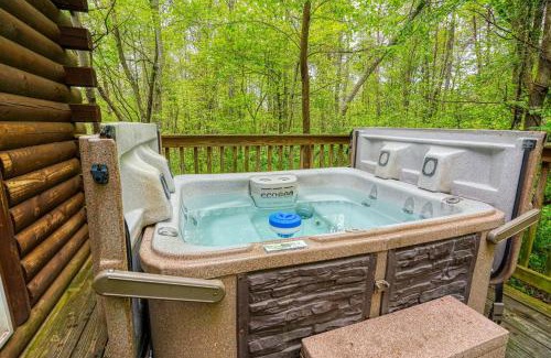 Logan House | Blue Rose Cabins - Lovebirds Cabin