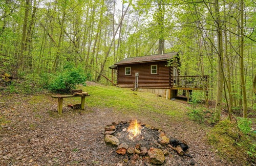 Logan Cabin | Blue Rose Cabins - Sweet Dreams Cabin
