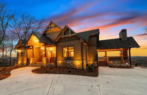 Blue Ridge House | Blue Run Cabin - Luxury Retreat Blue Ridge Heights - Hot Tub, Movie Theater, Game Room, Fire Pit, Mountain Views - Blue Ridge, G