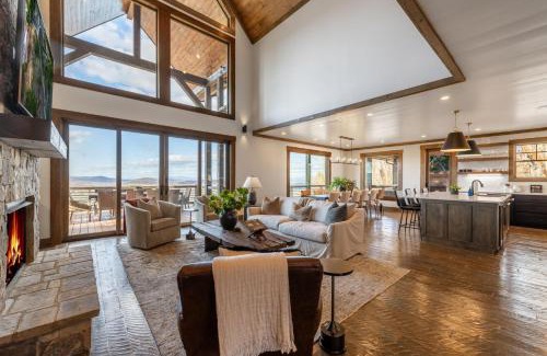 Blue Ridge House | Blue Run Cabin - Luxury Retreat Blue Ridge Heights - Hot Tub, Movie Theater, Game Room, Fire Pit, Mountain Views - Blue Ridge, G