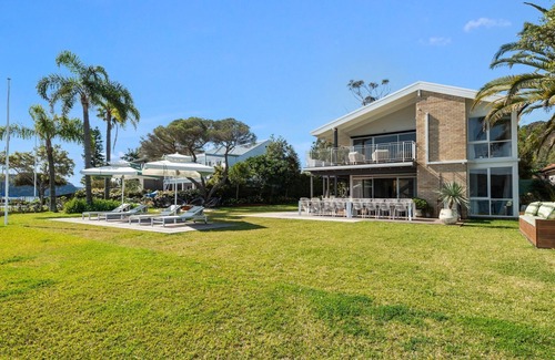 Palm Beach House | BLUE SHORES by Palm Beach Holiday Rentals