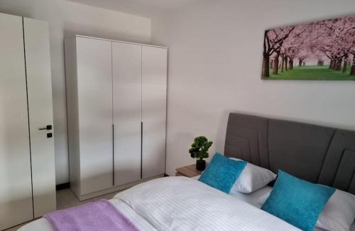 Alipasin Most Apartment | Blue Sky Apartment - Free Garage