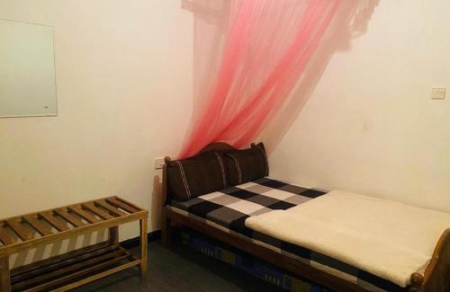 Nallathanniya House | Blue sky Guest House And Restaurant