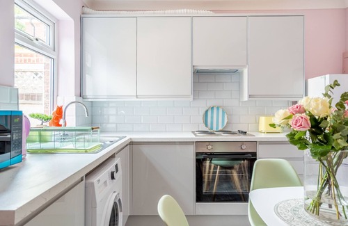 York House | Blue Sky House - a family break that sleeps 4 guests in 2 bedrooms