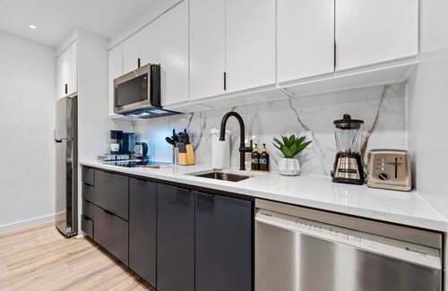 Oak Cliff Apartment | Blue Stalion King 1BR Apt-Bishop Arts Nr DT Dallas
