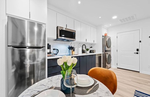 Oak Cliff Apartment | Blue Stalion King 1BR Apt-Bishop Arts Nr DT Dallas