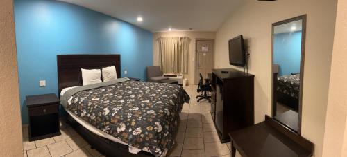 Lafayette Hotel | Blue Star inn