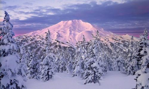 Three Rivers House | Blue Top Cabin Bend Sunriver Log Hot Tub Fire Pit Family Dog Horse Friendly Public Trail Access