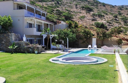 Agia Pelagia Villa | Blue Vedere Private Villa with Sea View