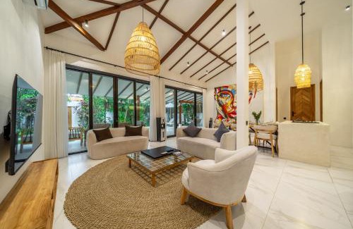 Penestanan Villa | Blue Wave Ubud - New Bali Gem - Poolside Bliss Awaits