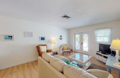 Holmes Beach Villa | Blue Wave Villa East