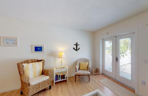 Holmes Beach Villa | Blue Wave Villa East