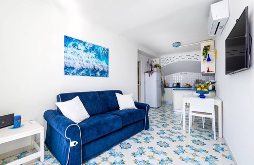 Chiesa Nuova House | Blue Waves – Stylish Amalfi Coast Retreat with Breathtaking Sea Views
