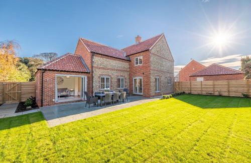 Thornham House | Bluebell Cottage 4