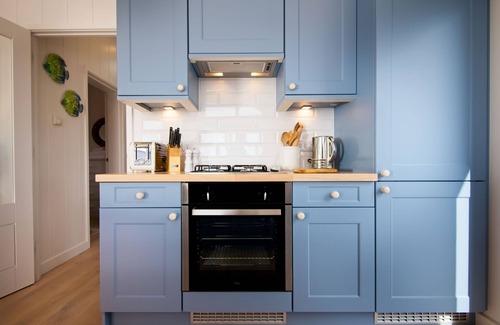 Castle Douglas Cottage | Bluebell Lodge - a lodge that sleeps 6 guests in 3 bedrooms