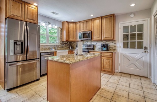 Sevierville Cabin | Bluebird Bungalow 2 bed 2 bath sleeps 5 with private pool!