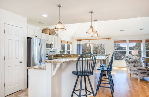 Corolla House | Bluebird: Saltwater Pool, Hot Tub. Golf Community