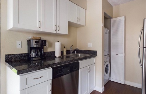 Cuernavaca Apartment | Blueground | Cuernavaca, pool, nr Jardin Borda