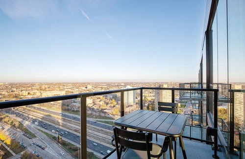 Illinois Medical District Apartment | Blueground | Medical District 3bd apartment