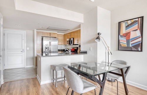 Aurora Highlands Apartment | Blueground | Pentagon City, rooftop, nr Arlington Cemetery