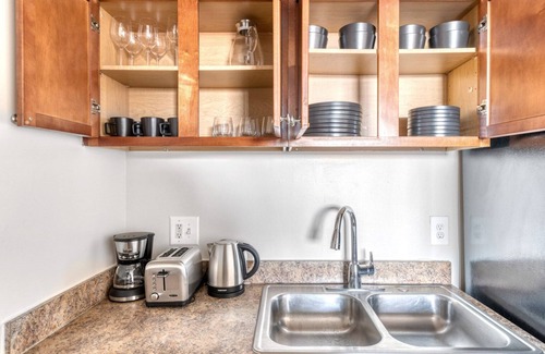 Pentagon City Apartment | Blueground | Pentagon City, rooftop, nr National Mall