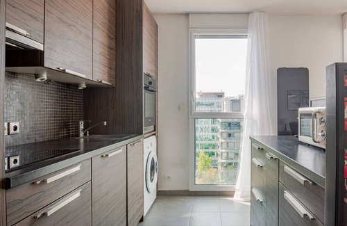 Gare Apartment | Blueground | Quartier de la Gare, balcony, nr Parc de Bercy