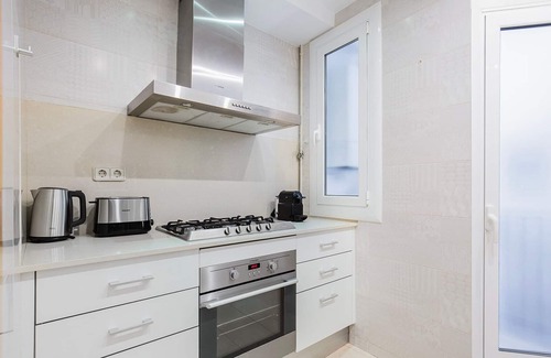 La Sagrada Familia Apartment | Blueground | Sagrada Familia 3bd apartment