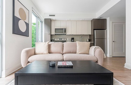 Capitol Hill Apartment | Blueground | Southwest Waterfront, pool, nr Tidal Basin