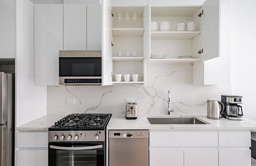 Downtown Chicago Apartment | Blueground | The Loop, elevator, nr Willis Tower