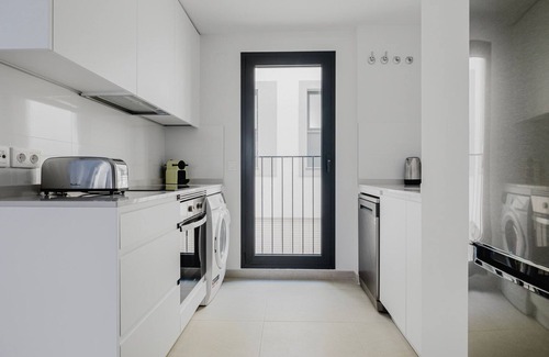 Tetuan Apartment | Blueground | Valdeacederas, pool & w/d, nr park