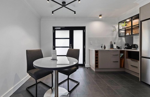 Dubbo Hotel | Bluegum Dubbo by Travellers