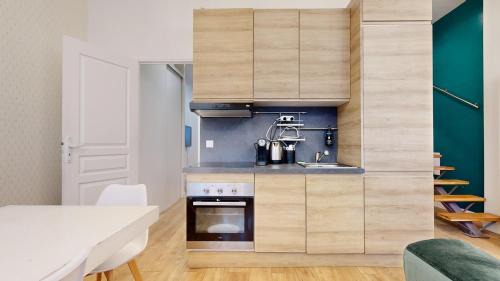 Saint-Vincent-de-Paul Apartment | Bluestay 4 - Superbe appartement à Paris