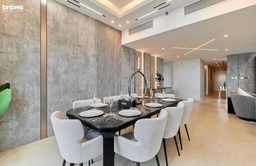 Za'abeel 2 Apartment | bnbme - Luxury 4BR Downtown Views II Apt Burj Khalifa Views Pool Gym Parking