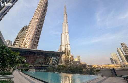 Downtown Dubai Apartment | bnbme - Luxury Downtown Dubai Apt Burj Khalifa Fountain Views Pool Gym Parking