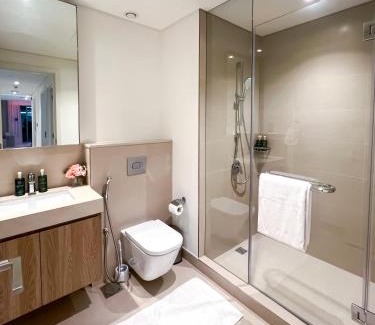 Za'abeel 2 Apartment | bnbmehomes - Downtown Views II