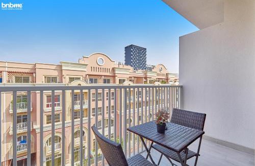 Jumeirah Village Apartment | bnbmehomes - Luma21